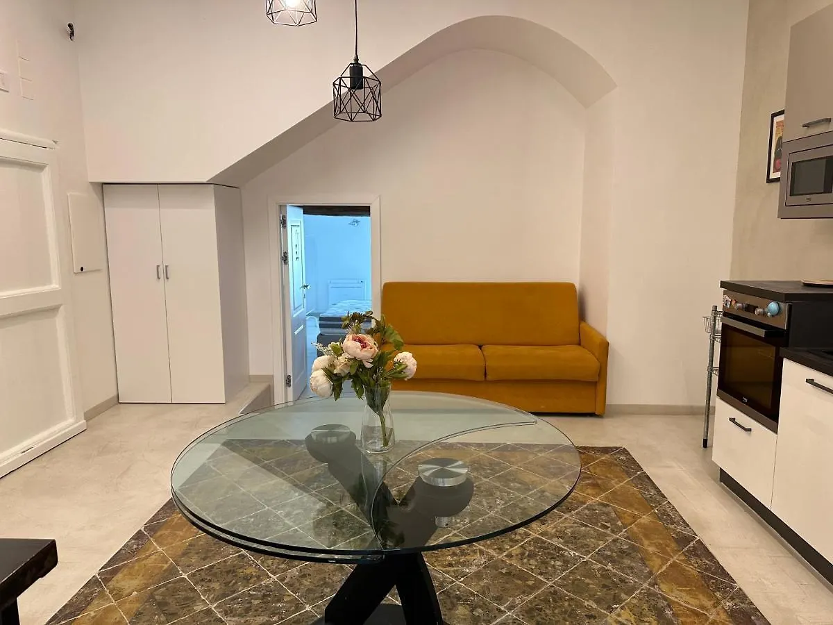 Dal Console - Piazza Bellini - Napoli Apartment 0*, Naples Italy