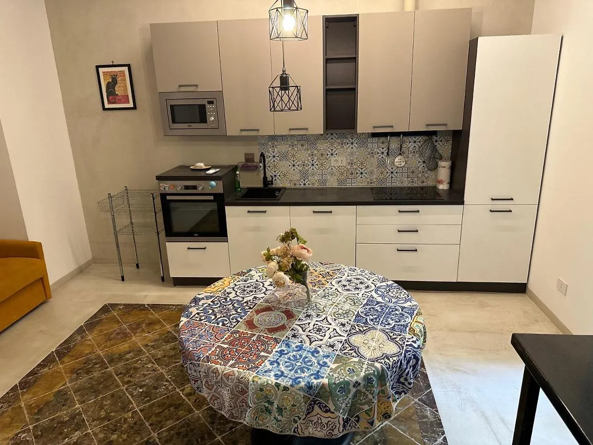Dal Console - Piazza Bellini - Napoli Apartment Italy